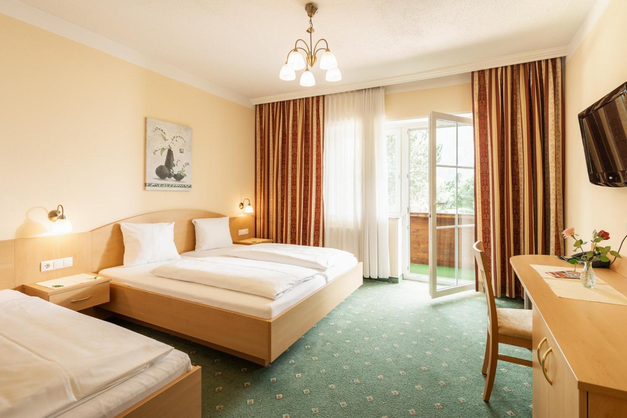 Landhotel Stofflerwirt Sankt Michael im Lungau Εξωτερικό φωτογραφία