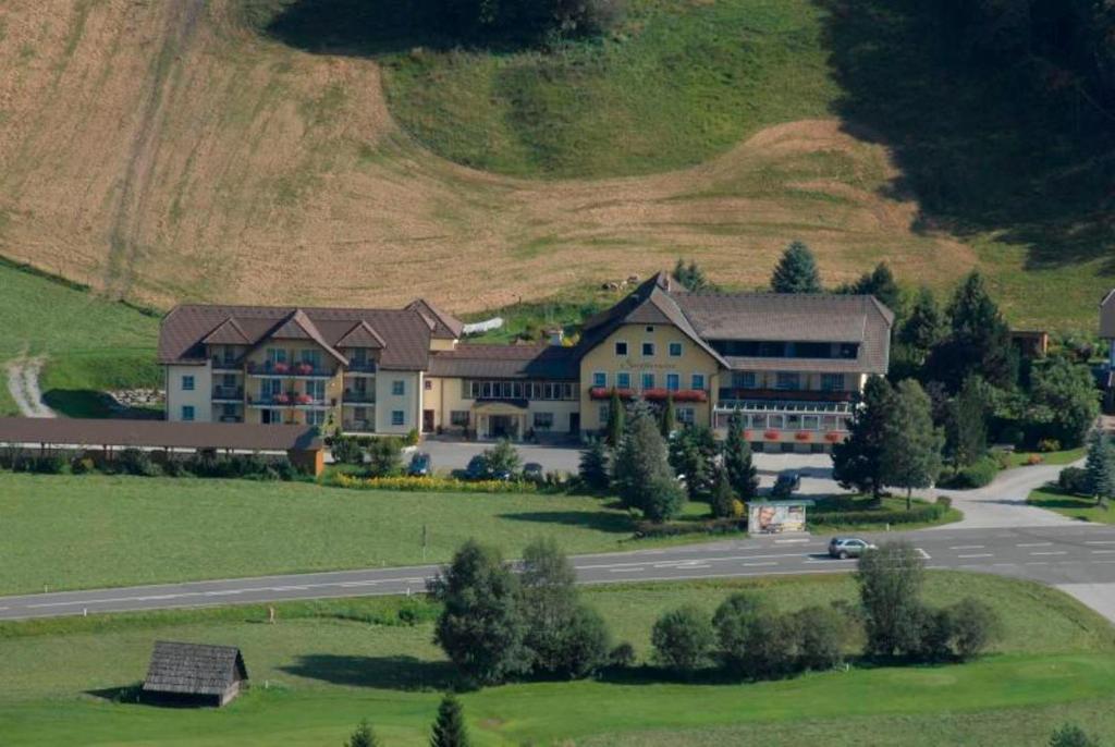 Landhotel Stofflerwirt Sankt Michael im Lungau Εξωτερικό φωτογραφία
