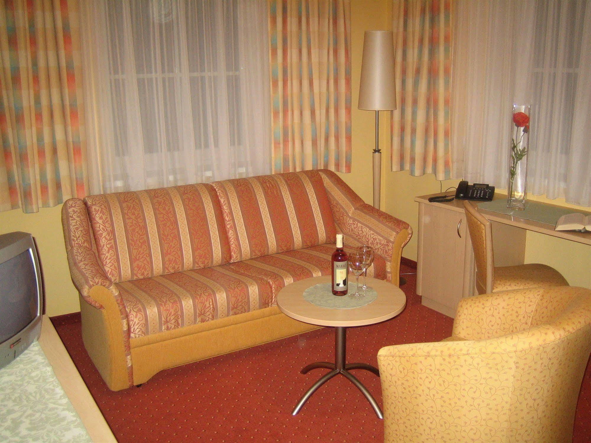 Landhotel Stofflerwirt Sankt Michael im Lungau Εξωτερικό φωτογραφία
